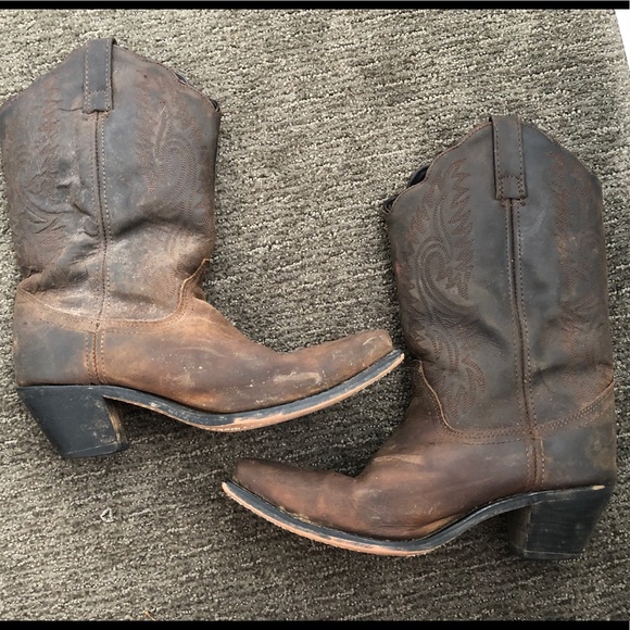 Brown leather cowboy boots - Picture 5 of 8